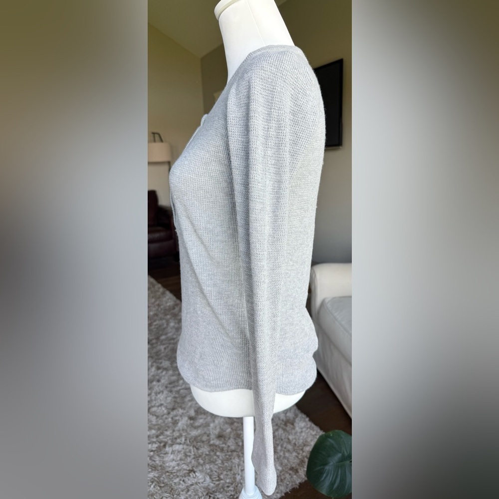 Prana XS Light Gray Textured Button Front Long Sleeve Top - Picture 2 of 8